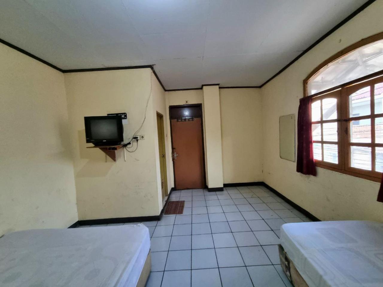 Hotel Harapan Jaya Jakarta Luaran gambar