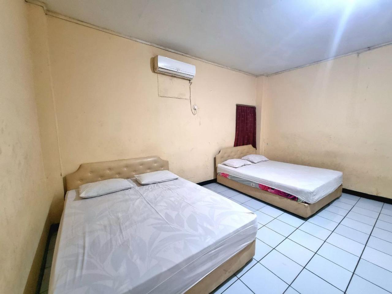 Hotel Harapan Jaya Jakarta Luaran gambar
